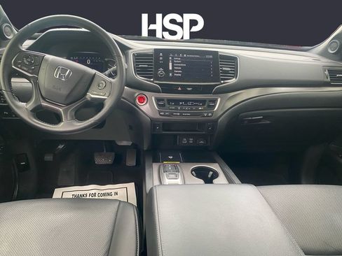 Certified 2025 Honda Passport EX-L image 10