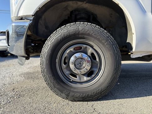 Used 2016 Ford F350 XL w/ Power Equipment Group image 9