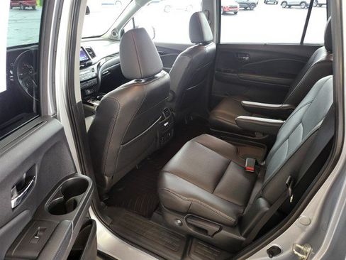 Used 2018 Honda Pilot Elite image 11