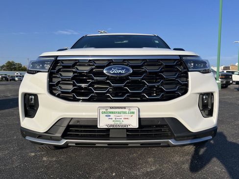 New 2026 Ford Explorer Platinum image 14