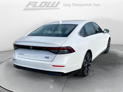 Certified 2023 Honda Accord Touring image 9