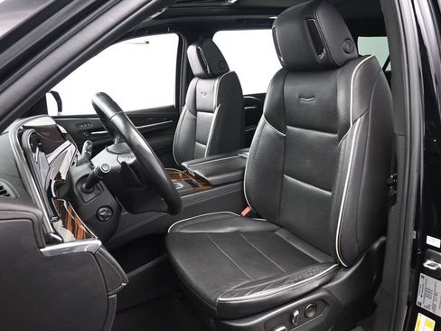Used 2022 Cadillac Escalade ESV Premium Luxury AWD/4WD image 12
