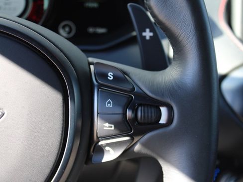 Used 2020 Aston Martin V8 Vantage Coupe image 23