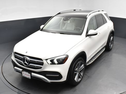 Used 2020 Mercedes-Benz GLE 450 4MATIC w/ MBUX Technology Package image 21