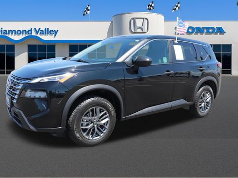 Used 2024 Nissan Rogue S AWD/4WD image 3
