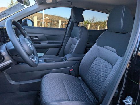 New 2026 Nissan Kicks SV FWD image 18