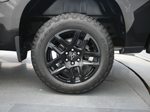 Used 2024 Chevrolet Silverado 1500 RST w/ Z71 Off-Road Package image 24