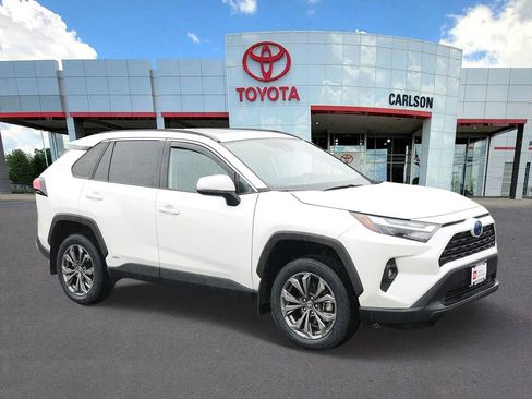 Certified 2022 Toyota RAV4 XLE Premium AWD/4WD image 2