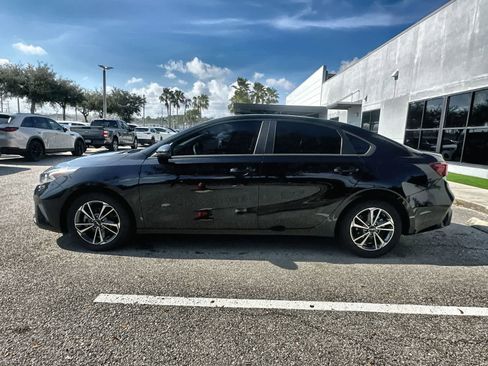 Used 2023 Kia Forte LXS image 5