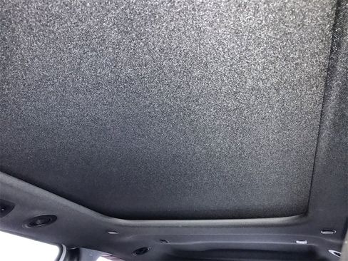 Used 2023 Chrysler Pacifica Limited w/ S Appearance Package image 22