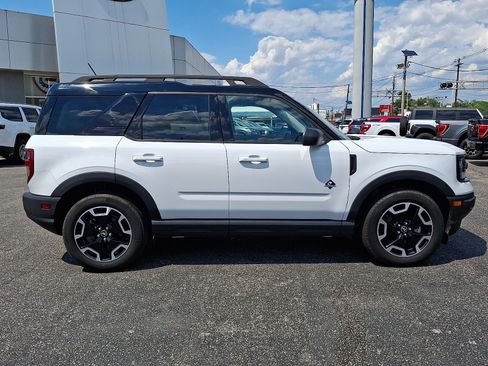 Used 2023 Ford Bronco Sport Outer Banks w/ Tech Package AWD/4WD image 7