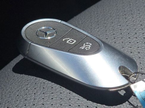 Used 2023 Mercedes-Benz C 300 4MATIC Sedan image 36