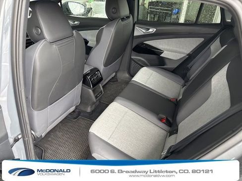 Used 2025 Volkswagen ID.4 Pro AWD/4WD image 6