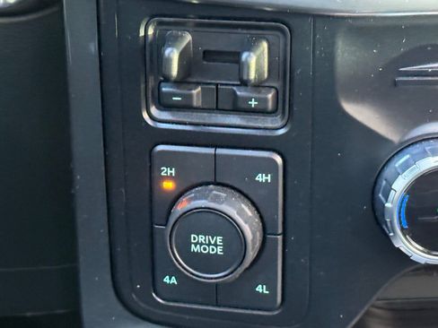 Certified 2023 Ford F150 Lariat w/ Equipment Group 502A High image 24