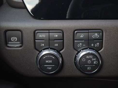 New 2026 GMC Sierra 2500 SLT w/ Texas SLT Premium Package image 21