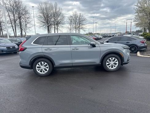 Used 2025 Honda CR-V LX image 11