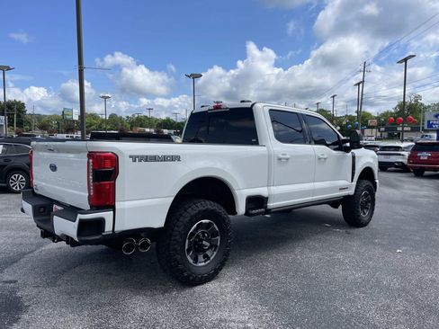 Used 2024 Ford F250 Lariat w/ Tremor Off-Road Package AWD/4WD image 4