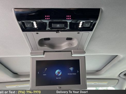Used 2020 Cadillac Escalade ESV Premium Luxury AWD/4WD image 29