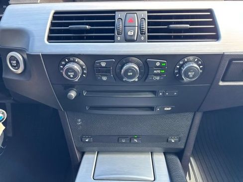 Used 2006 BMW M5 RWD image 21