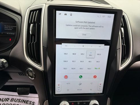Used 2024 Ford Edge SE w/ Black Appearance Package AWD/4WD image 19
