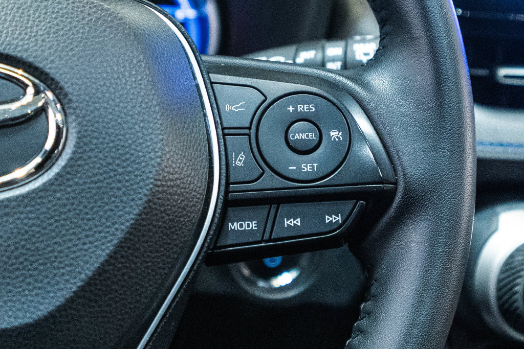 Certified 2025 Toyota RAV4 XSE AWD/4WD image 19