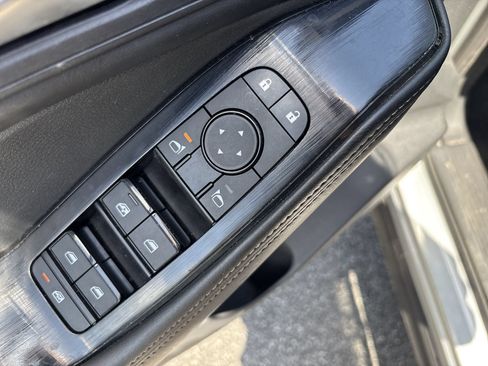 Certified 2024 Nissan Rogue SV AWD/4WD image 16