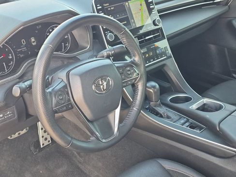 Used 2021 Toyota Avalon Touring FWD image 6