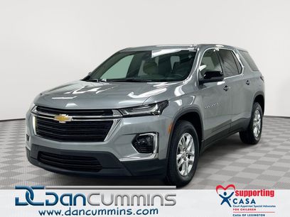 Used 2023 Chevrolet Traverse LS