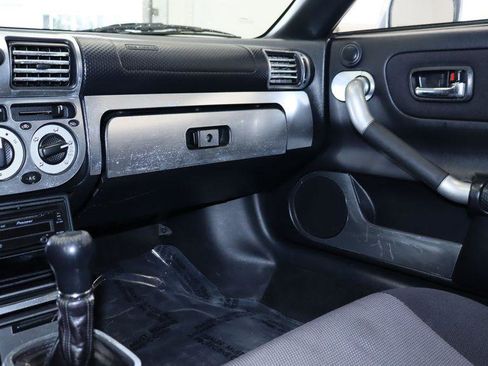 Used 2000 Toyota MR2 RWD image 22