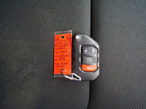 Used 2021 Jeep Wrangler Sport AWD/4WD image 28