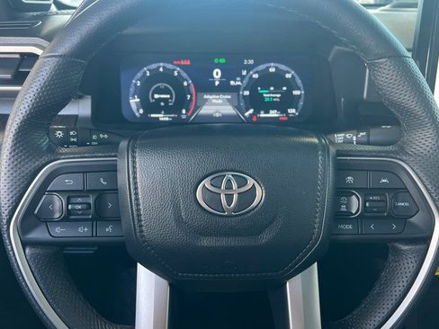 Used 2024 Toyota Tacoma Limited w/ Limited Package (LT) image 19