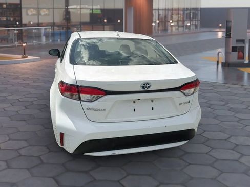 Used 2020 Toyota Corolla LE FWD image 10