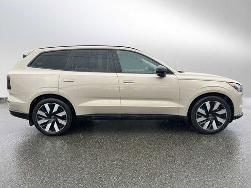 New 2025 Volvo EX90 Ultra w/ Protection Package Premier image 2