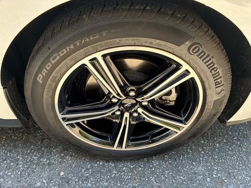 Used 2025 Ford Mustang Premium RWD image 12