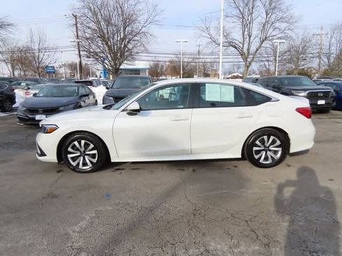 Used 2023 Honda Civic LX image 3