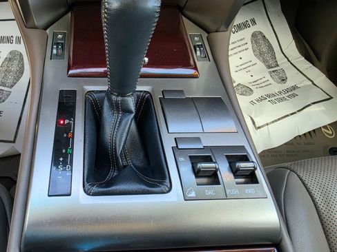 Used 2019 Lexus GX 460 Premium AWD/4WD image 22