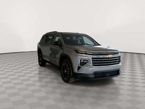 New 2026 Chevrolet Traverse LT w/ Sun and Wheel Package image 2