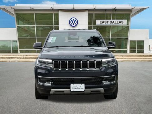 Used 2024 Jeep Wagoneer Series II w/ Flexible Seating Group AWD/4WD image 5
