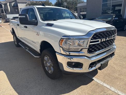 Used 2024 RAM 2500 Big Horn w/ Off Road Package image 9