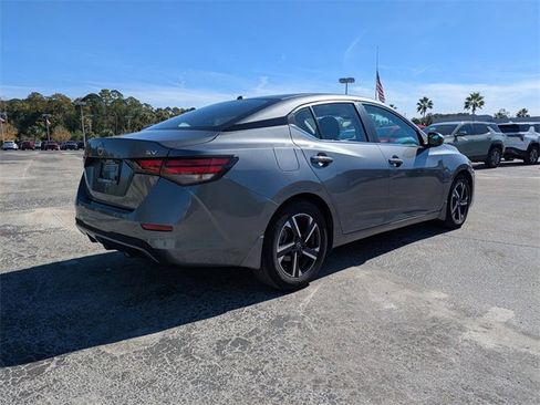 Used 2024 Nissan Sentra SV image 7