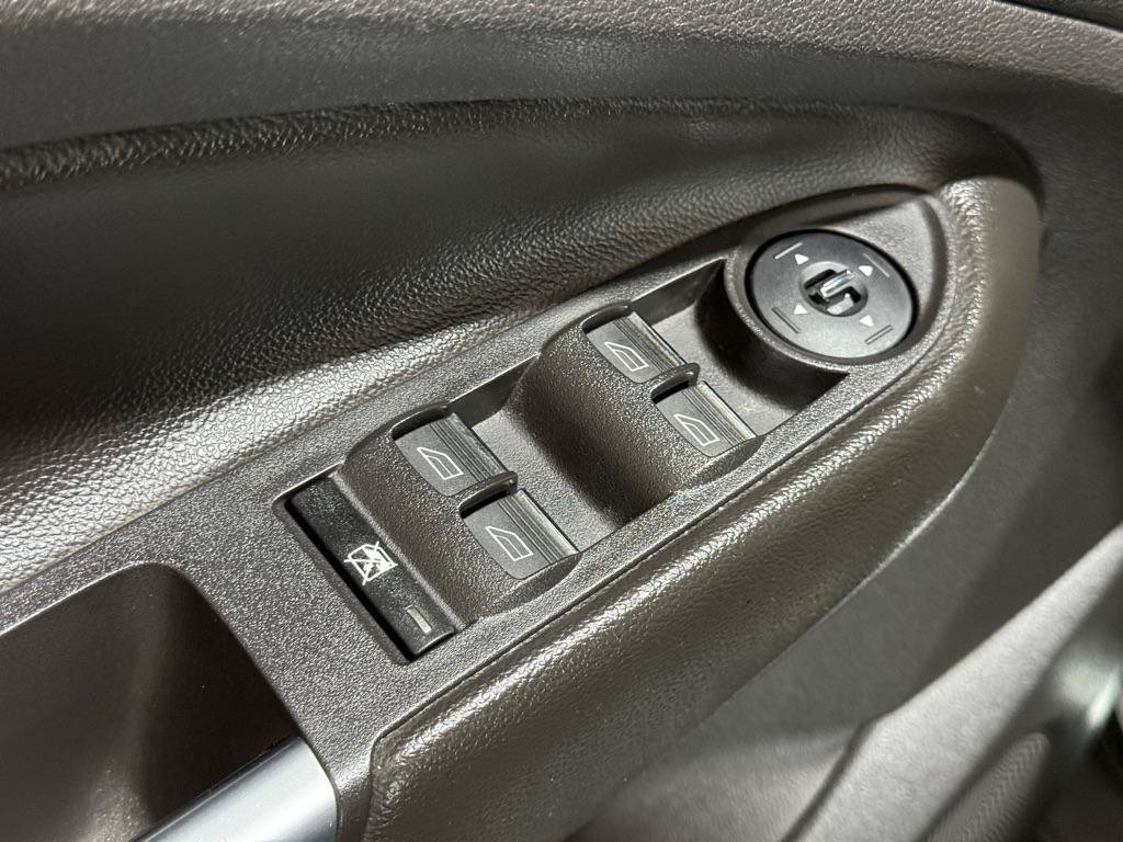 Used 2013 Ford Escape Titanium w/ Parking Technology Pkg FWD image 33