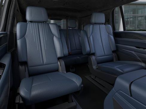 New 2025 Cadillac Escalade IQ Luxury 2 AWD/4WD image 17