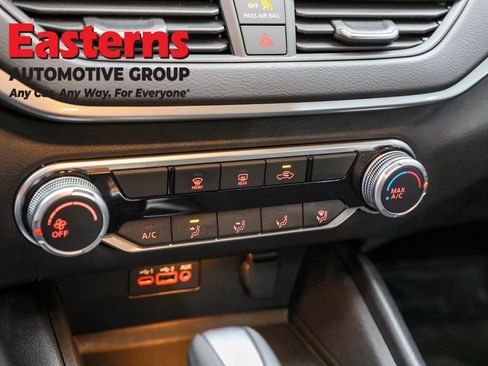 Used 2022 Nissan Altima 2.5 SV image 20