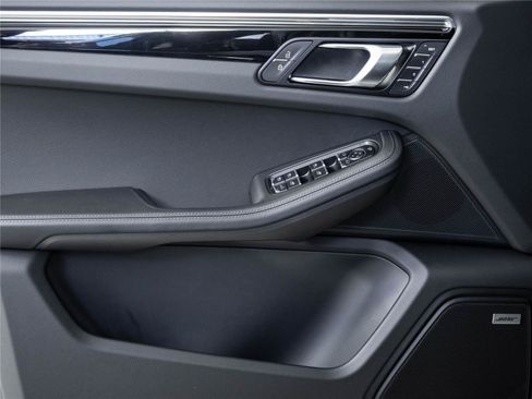 New 2026 Porsche Macan S AWD/4WD image 6