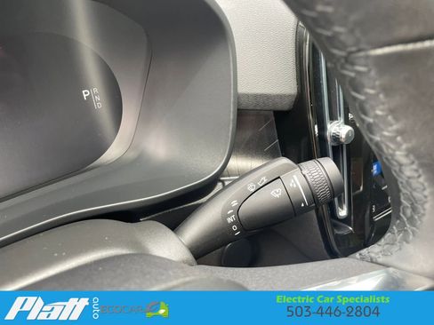 Used 2023 Volvo C40 P8 Recharge Ultimate AWD/4WD image 35
