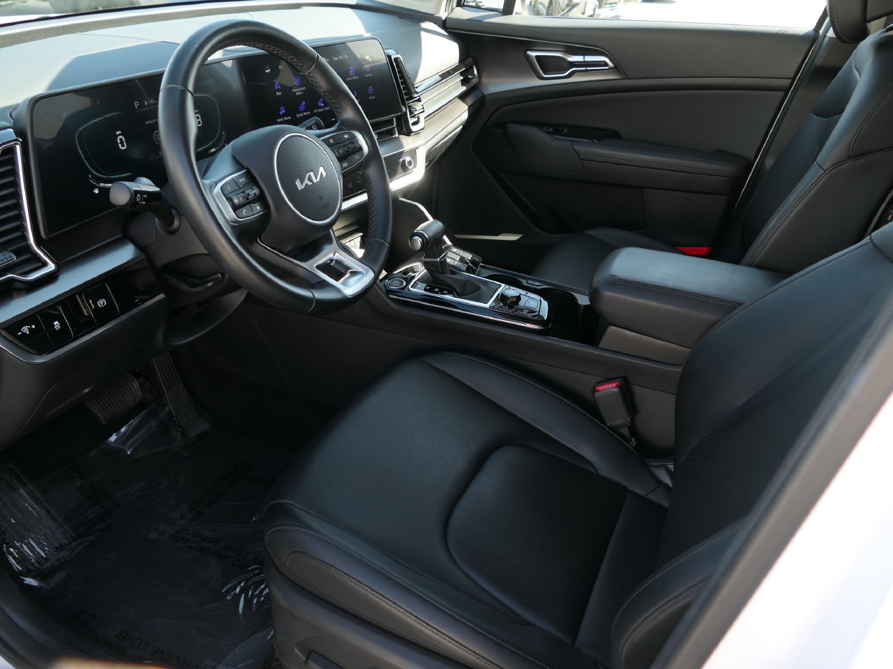 Certified 2025 Kia Sportage EX FWD image 11