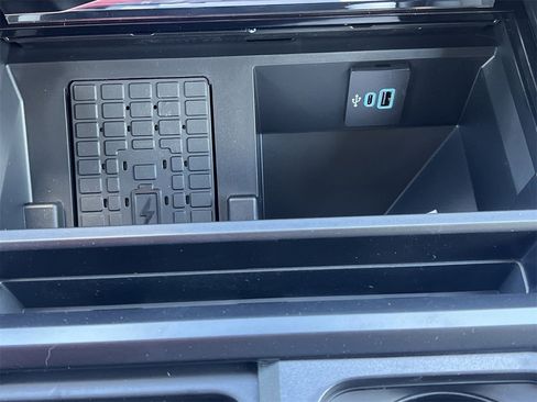 New 2026 Ford F250 Lariat w/ Black Appearance Package image 12