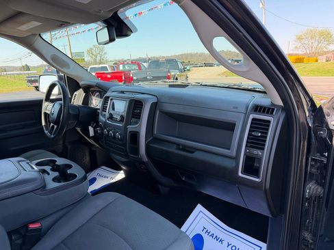 Used 2019 RAM 1500 Express image 19