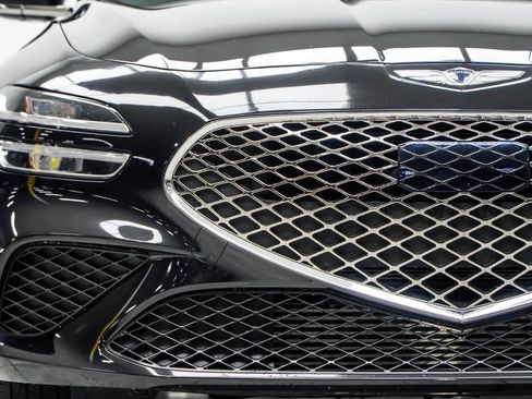 Used 2023 Genesis G70 3.3T RWD image 11