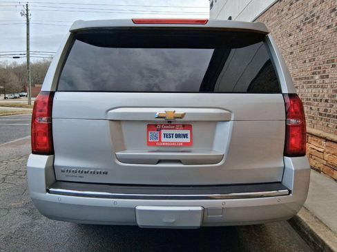 Used 2016 Chevrolet Suburban LTZ image 4